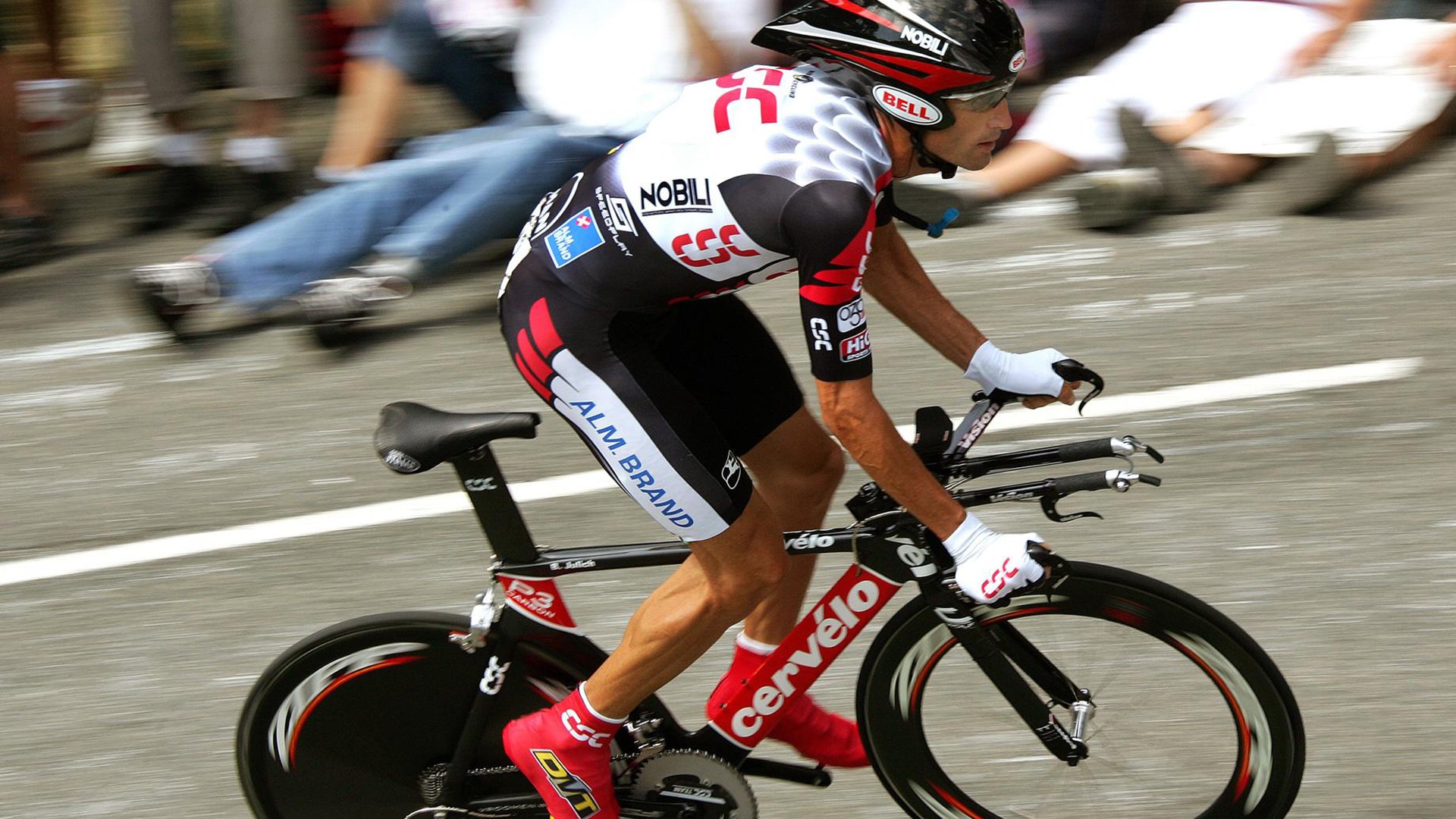 全国云健身挑战赛 直播连线万人同时打卡锻炼